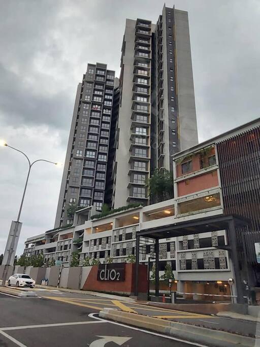 The Clio 2 Ioi City, Beside Ioi Mall, Serdang Hospital, Upm And Uniteen *
